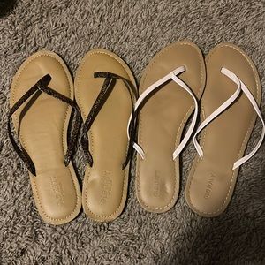 OLD NAVY flip flops size 10